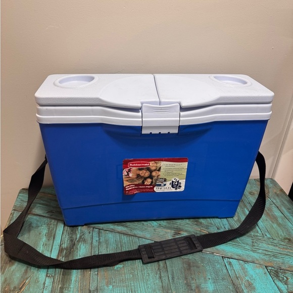 Rubbermaid The Slim Cooler 13QT/12.5L Blue With Split Lid Vintage - Picture 2 of 8